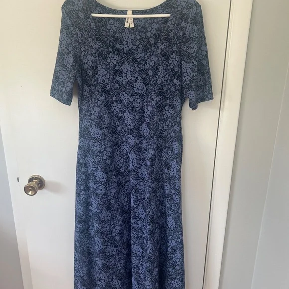 Pact Organic Fit & Flare Signature Scoop Dress - Picture 2 of 3